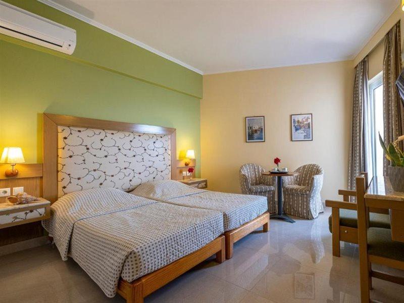 Dolfin Otel Tolón Dış mekan fotoğraf