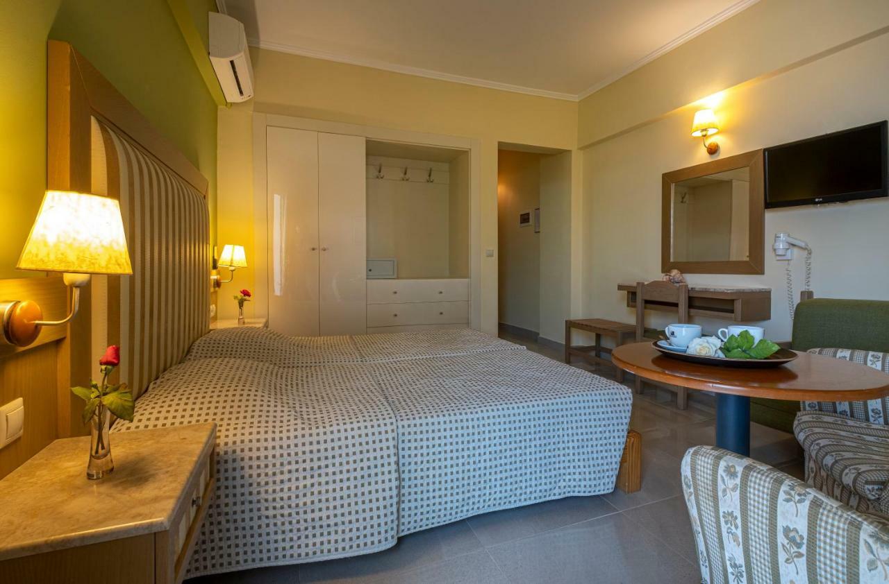 Dolfin Otel Tolón Dış mekan fotoğraf
