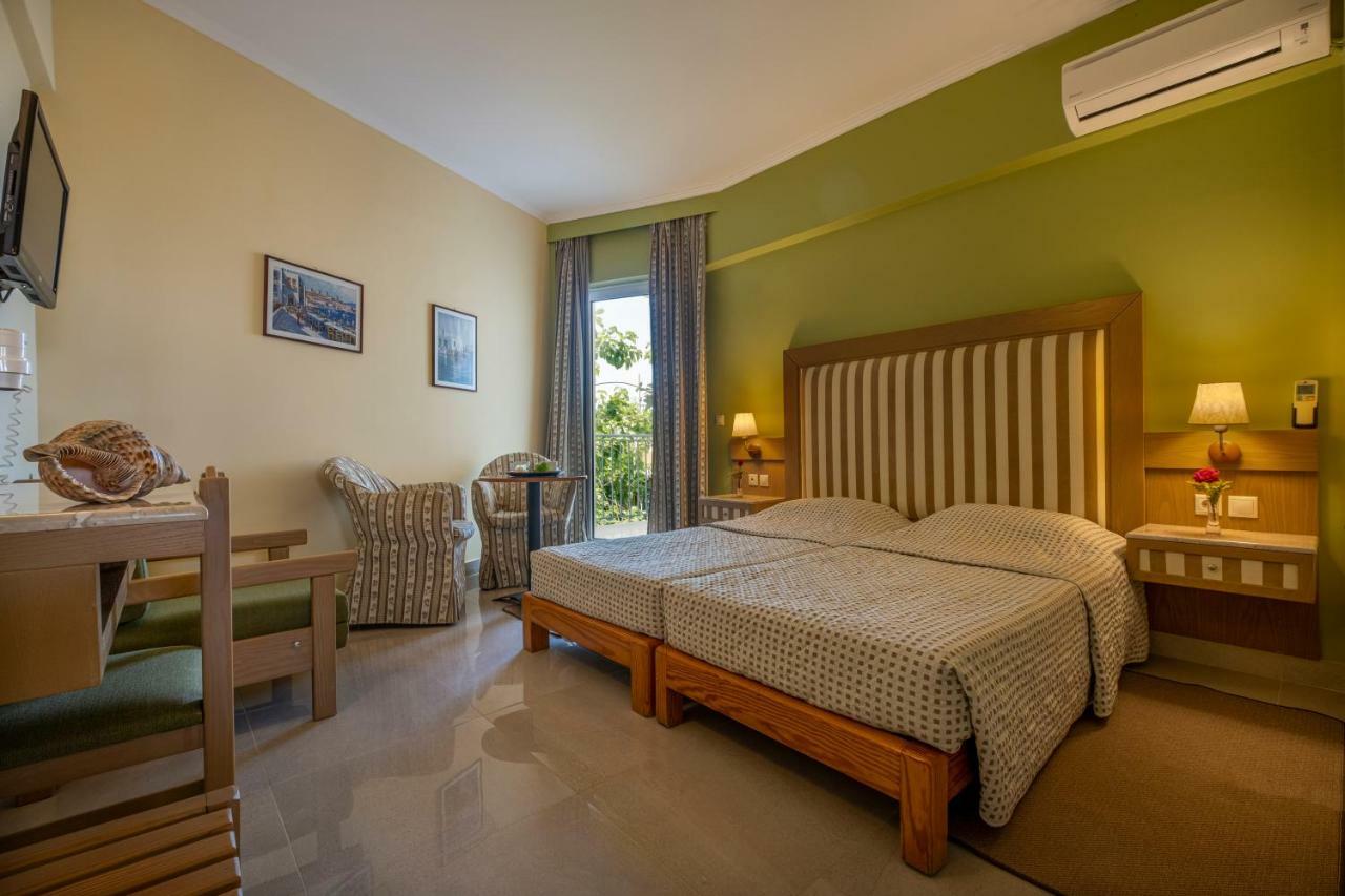 Dolfin Otel Tolón Dış mekan fotoğraf