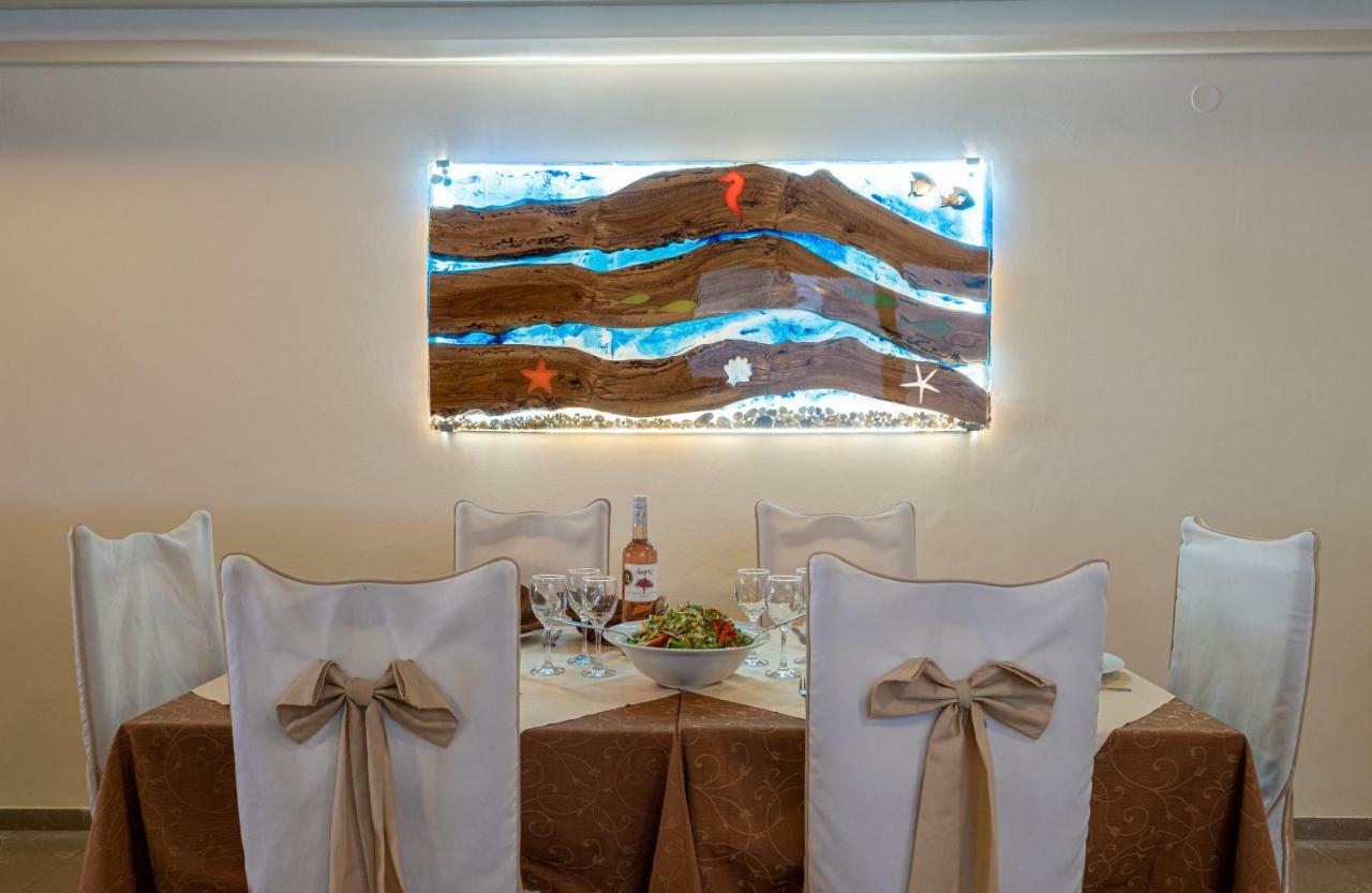 Dolfin Otel Tolón Dış mekan fotoğraf